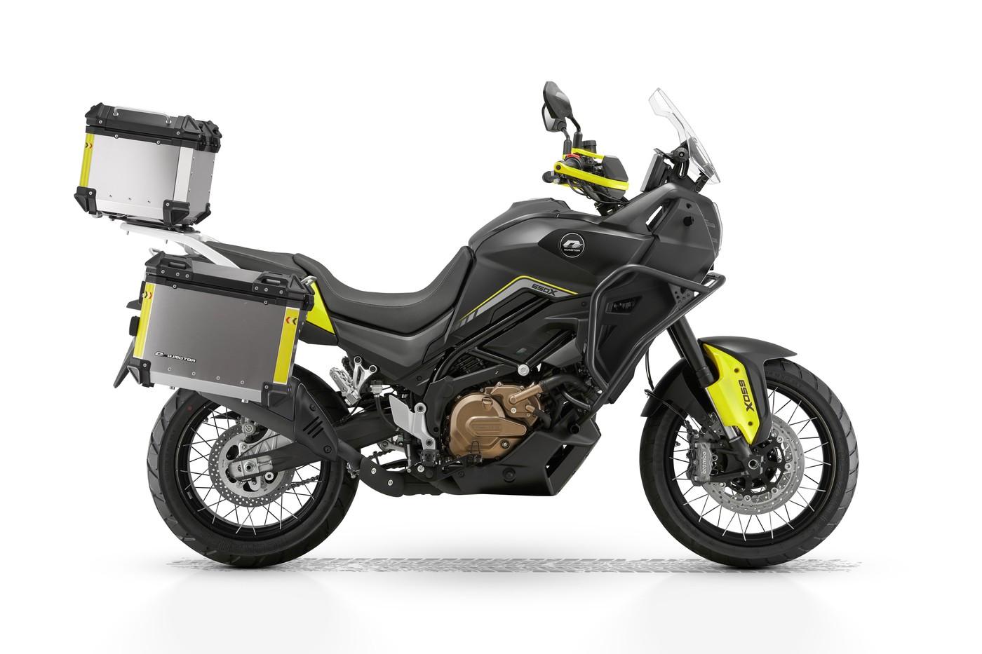 QJ Motor SVT 650 X