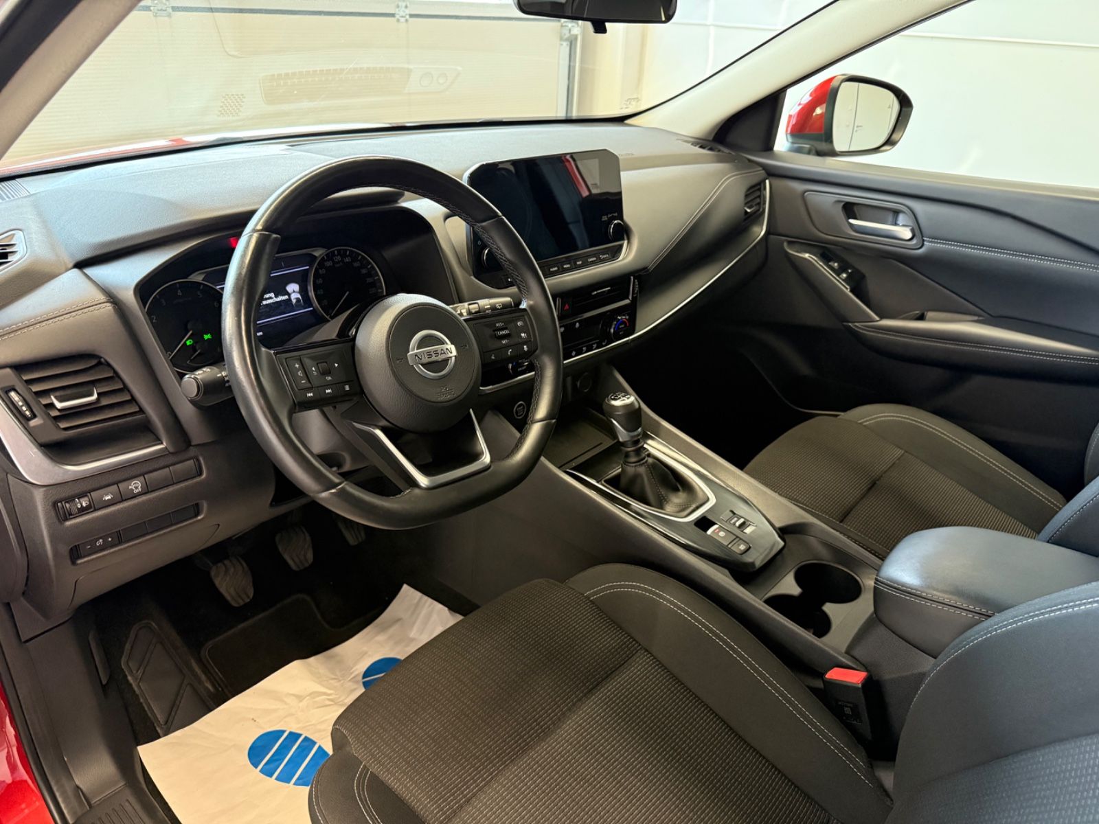 Fahrzeugabbildung Nissan Qashqai Acenta - Navi, 360°-Kam., Winter-P.