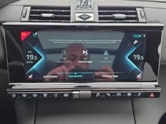 Fahrzeugabbildung DS Automobiles DS 7 1.6 E-Tense 225 Grand Chic LEDER/PANO