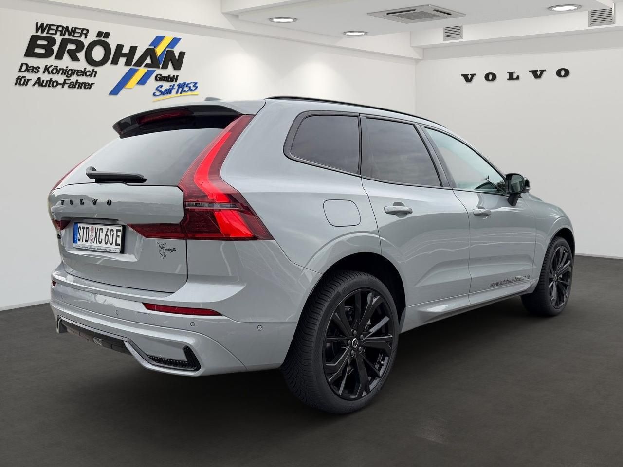 Fahrzeugabbildung Volvo XC60 T6 AWD Plus Black Edition Plug-In Hybrid