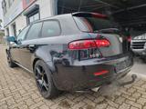 Alfa Romeo 159 Sportwagon 1.8 TBi 16V Turismo - Alfa Romeo 159: Turismo