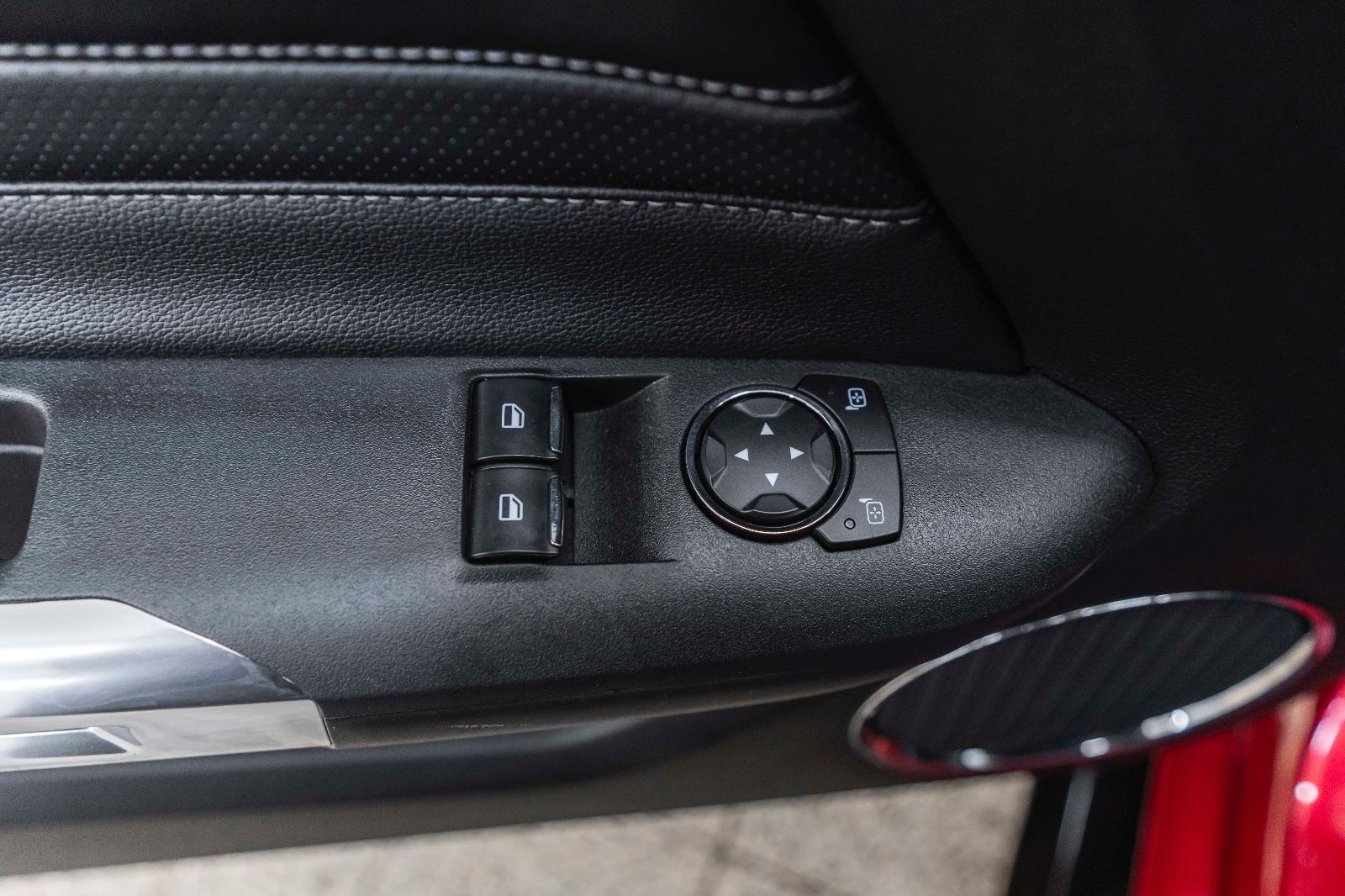 Fahrzeugabbildung Ford Mustang GT 5.0L LED KAM CARPLAY TOTW PDC ROTI