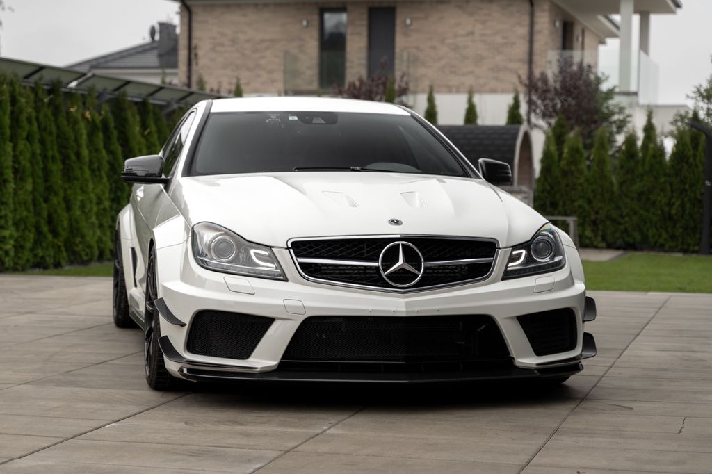 Mercedes-Benz C 63 AMG
