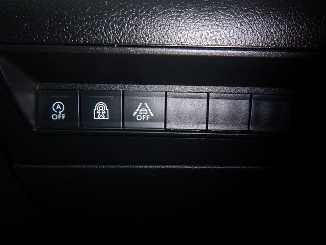 Fahrzeugabbildung Opel Combo Life E >AHK/Navi/Einparkhilfe<