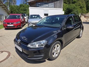Volkswagen Golf - 1