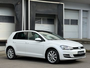 Volkswagen Golf - 8