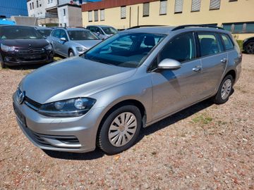Volkswagen Golf - 1
