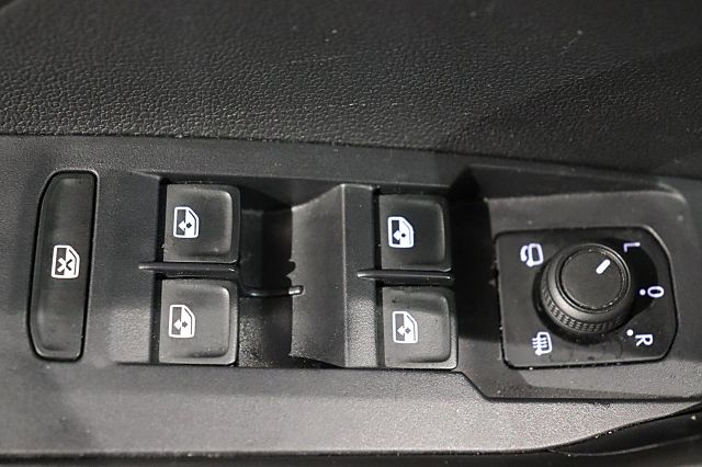 T-Cross Life 1.0 TSI NAVI PDC DAB SHZ FREISP. BT