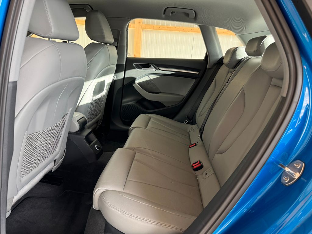 Audi A3 2.0 TFSI S tronic quattro,1Hand,ACC,RFK,Leder