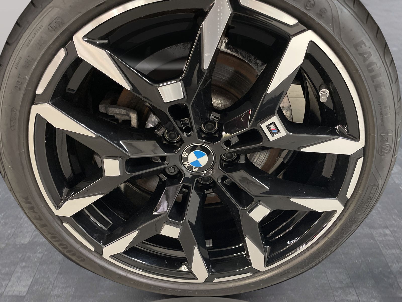 BMW 330 - Bild 14