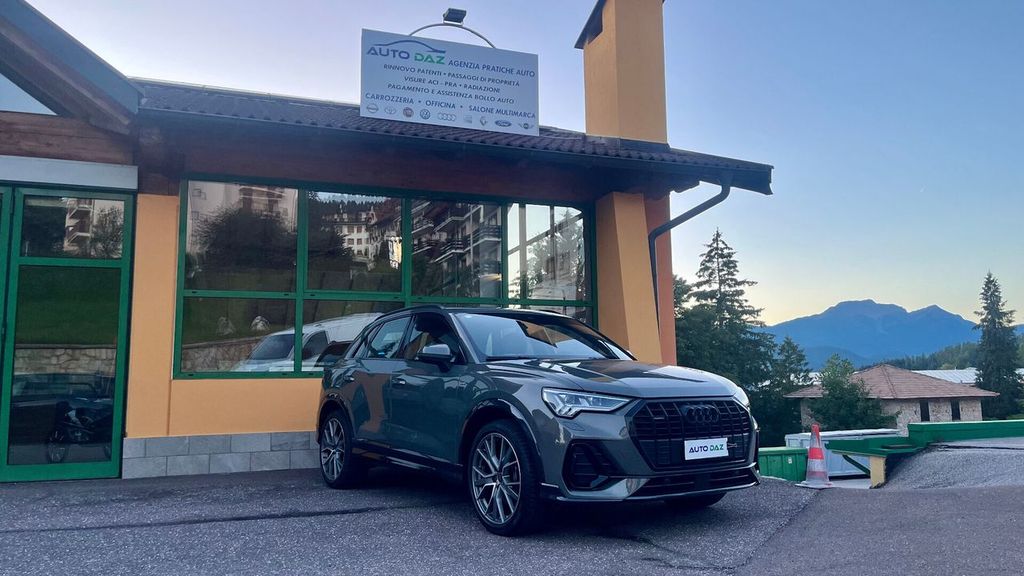 Image of Audi Q3
