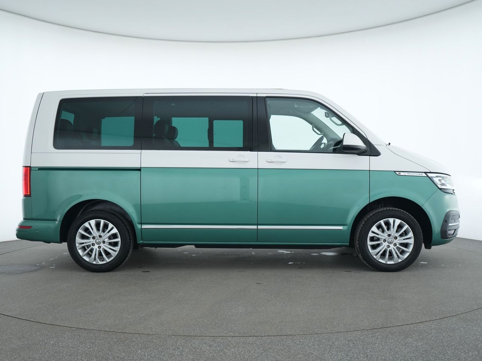 Volkswagen T6 Multivan Generation Six LED Kamera ACC AHK Na foto 5