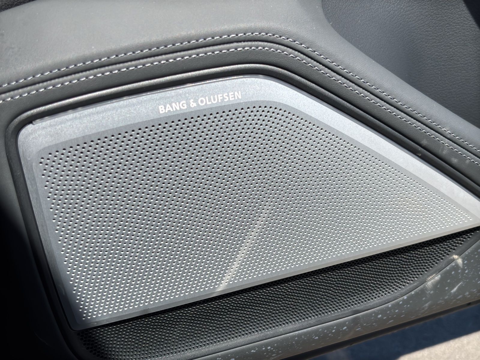 Audi A8 - Bild 17