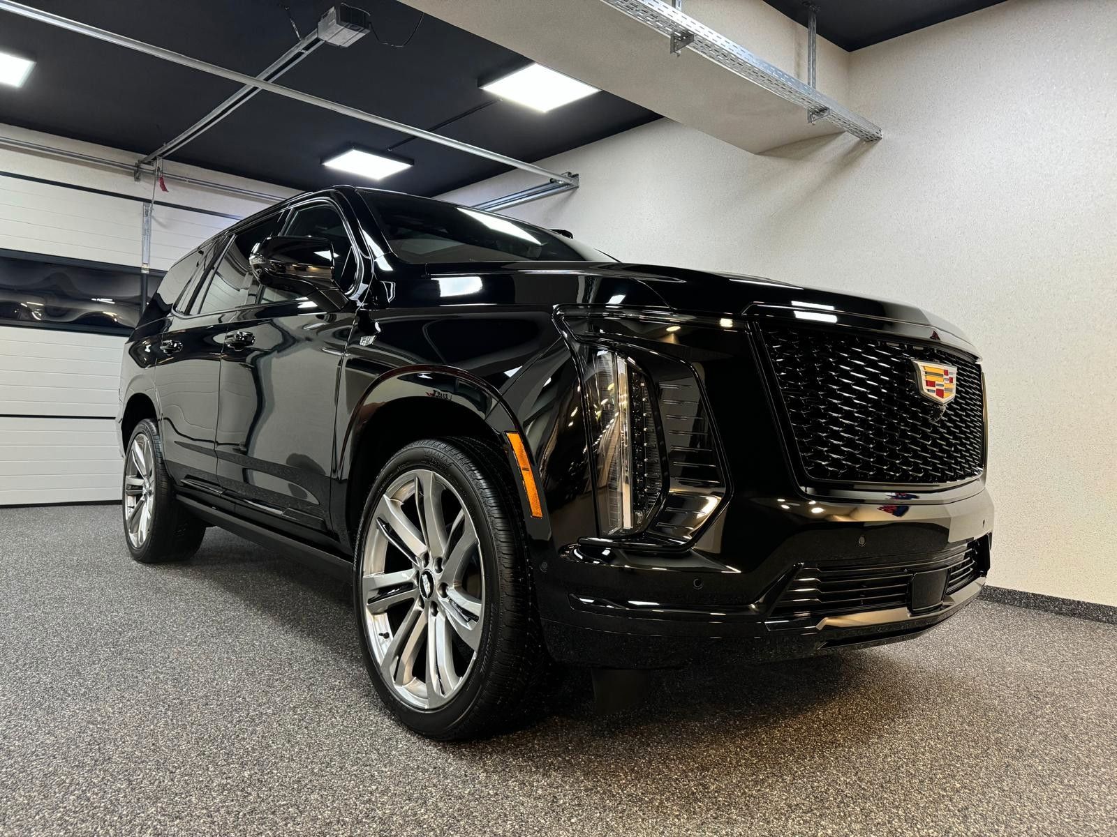 Fahrzeugabbildung Cadillac 2026 ESCALADE SPORT PLATINUM 6.2 V8-HUD-NIGHT V