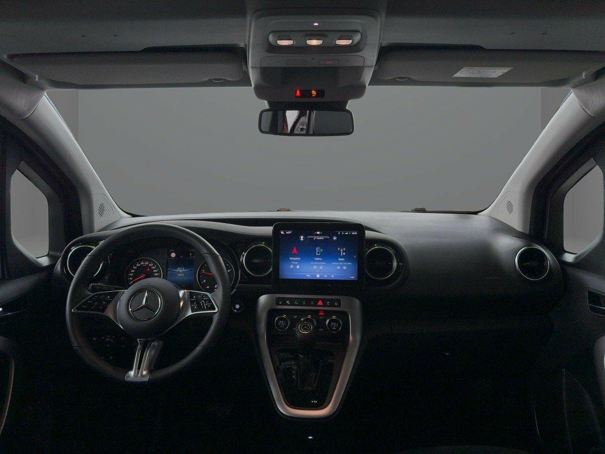 Mercedes-Benz T 180d PROGRESSIVE LED+TEMPOMAT+KEYLESS-GO+AMBIE