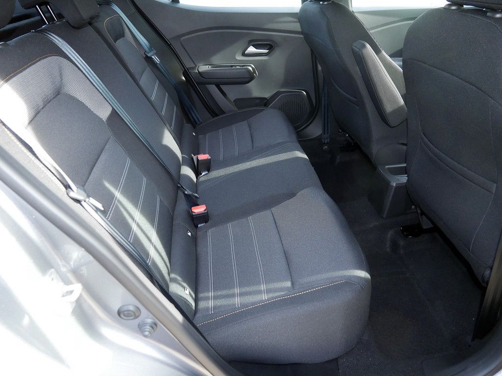 Fahrzeugabbildung Dacia Sandero Stepway Expression TCe 90