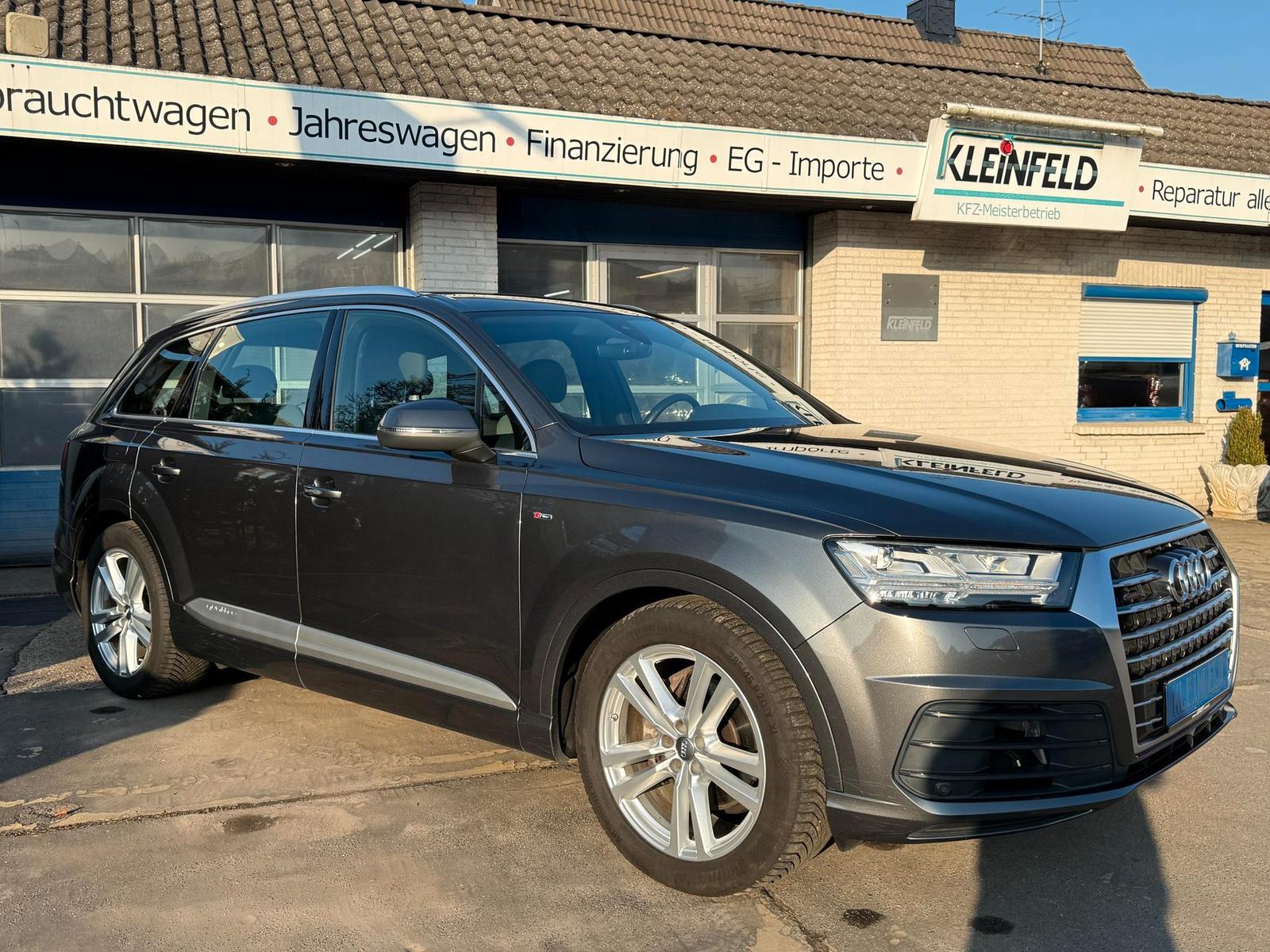 Audi Q7 50 3.0 TDI quattro S-Tronic+S-Line+LED+Nav...