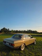 Mercedes-Benz W123 200 Automatik H-kennzeichen   - Mercedes-Benz 200 in Dortmund