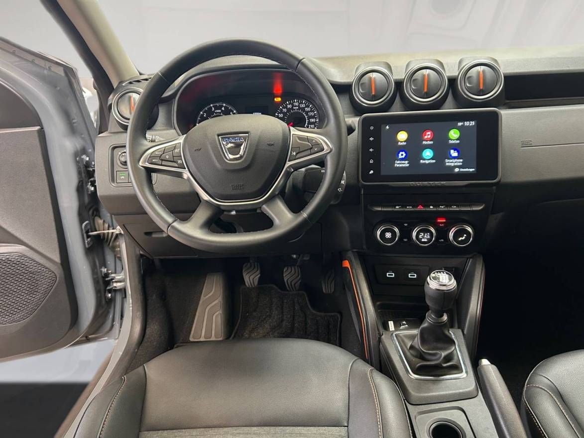 Fahrzeugabbildung Dacia DUSTER Sondermodell Extreme TCe 100 ECO-G 2WD