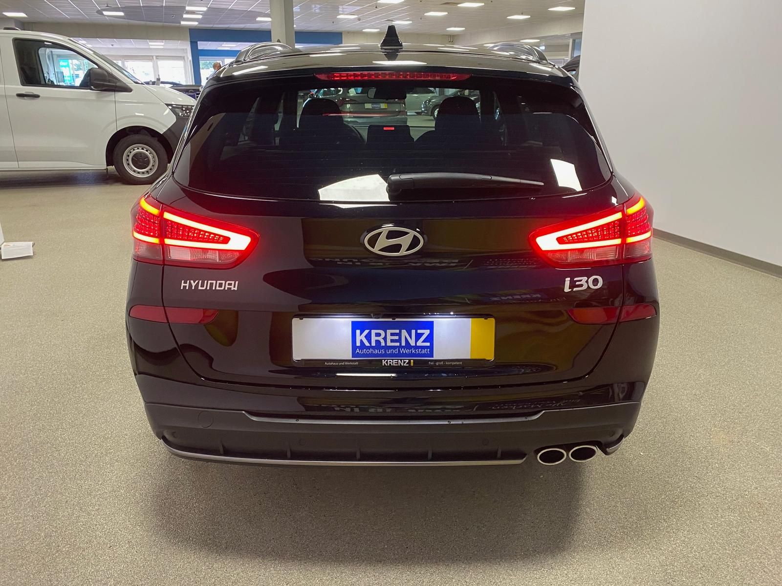 Fahrzeugabbildung Hyundai i30 N-Line APP+KLIMA+RFK+PDC+NAVI+SITZHEIZ+Andro