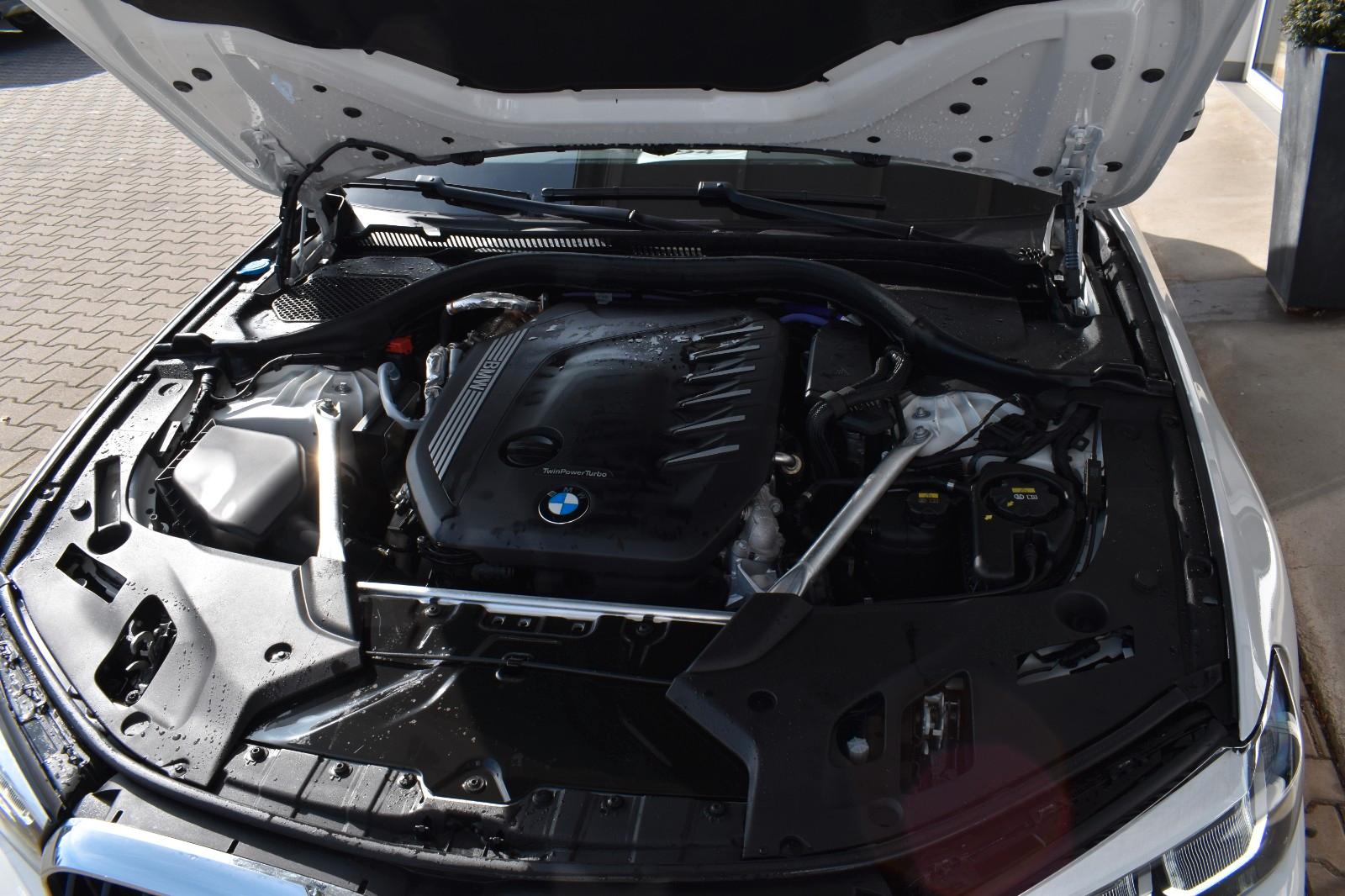 BMW 530d Touring Aut. PanoDach HUD Keyless Sitzhzg