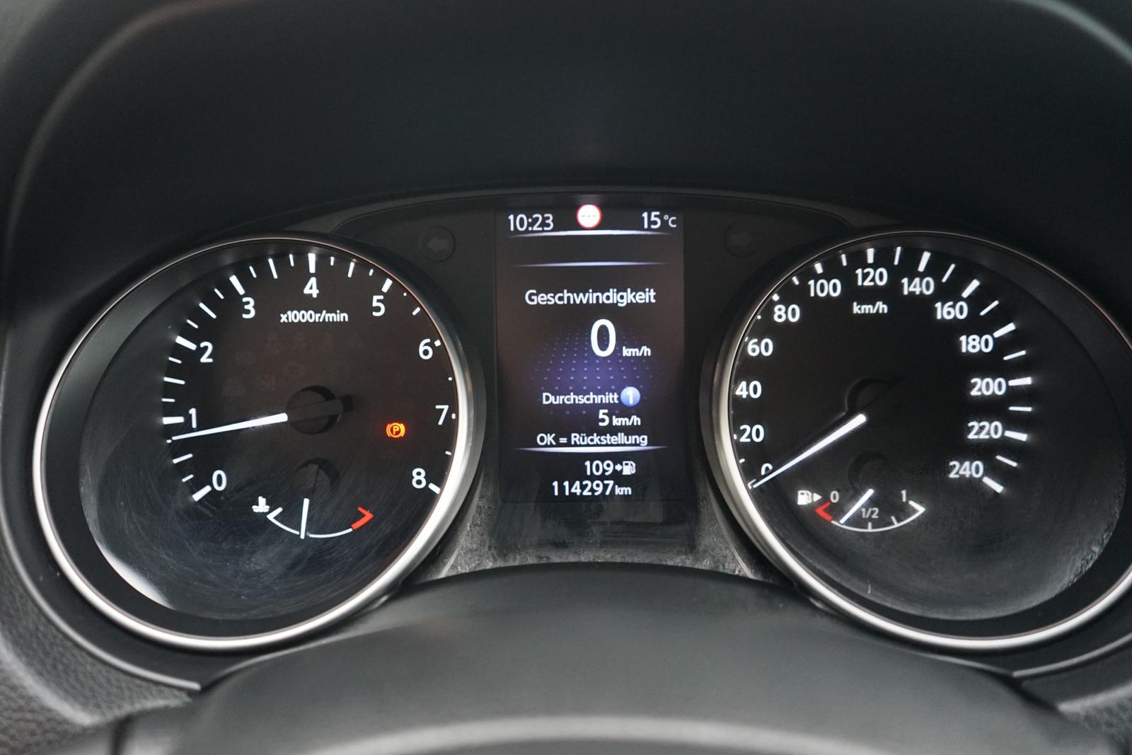 Nissan Qashqai 1.3 N-Connecta Navi Tempomat 360° PDC