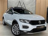 Volkswagen T-Roc 1.5 TSI "Active"*DSG*V-COCKPIT*PANO*LED* - Volkswagen T-Roc: Active
