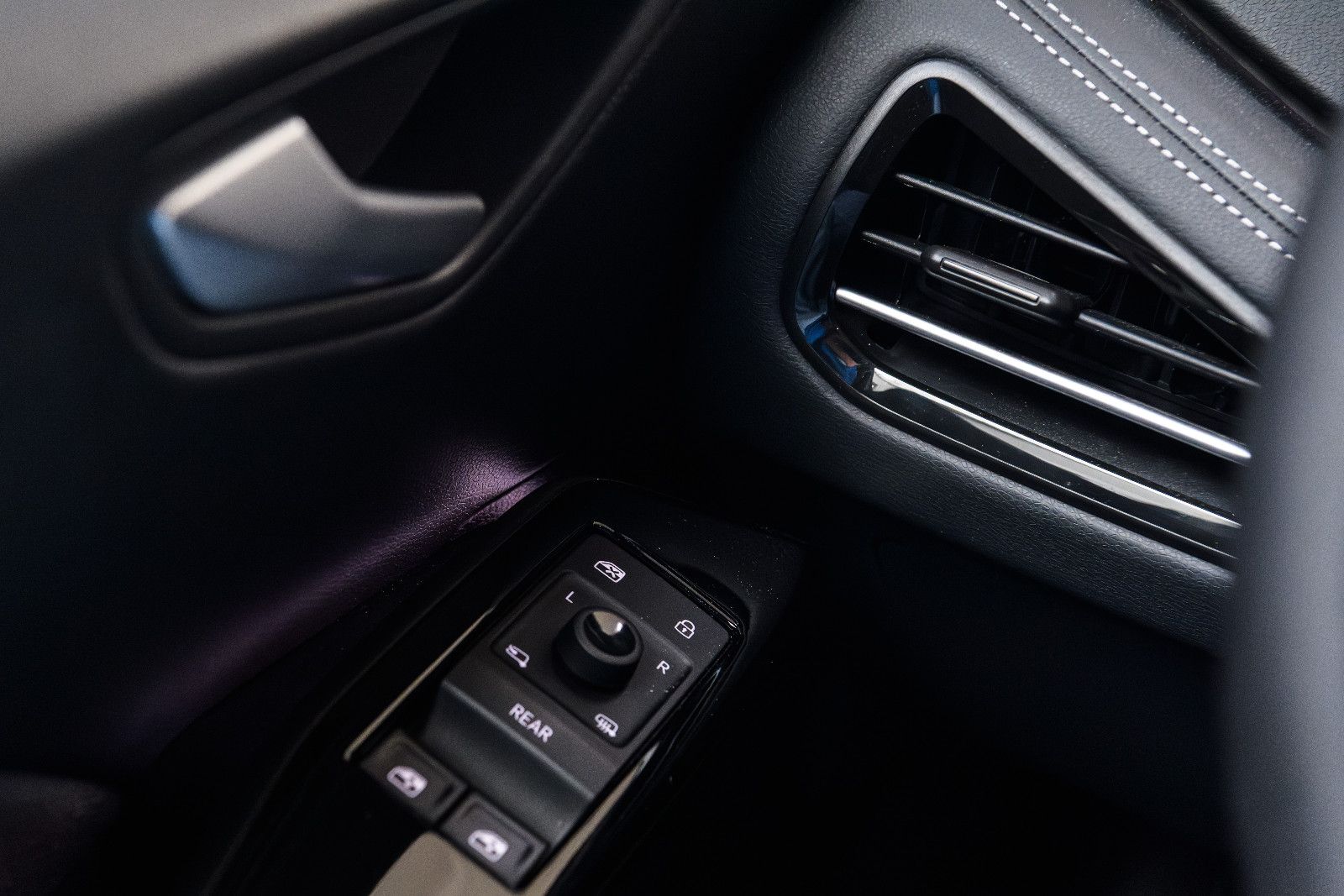 Fahrzeugabbildung Volkswagen ID.3 Pro LED+NAVI+KAMERA+ACC+APP+SHZ+KEYLESS