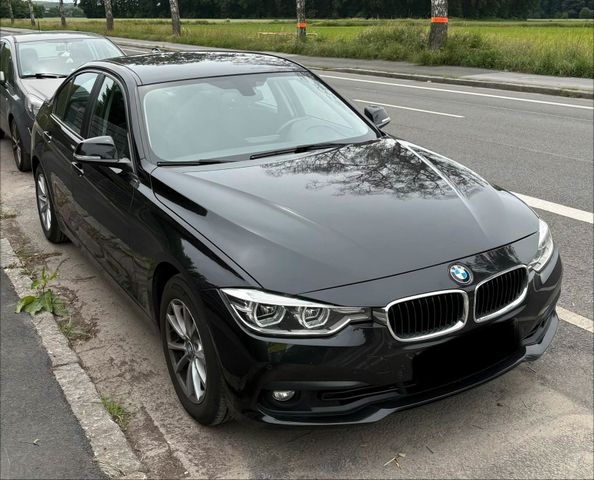 BMW BMW 320i Automatik Facelift Efficient Dyna...