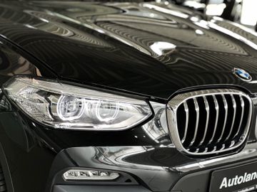 Fahrzeugabbildung BMW X3 xD25d Luxury Line Alarm HUD Panorama Komfort