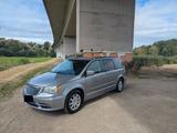 Chrysler Town and Country - mit LPG-Antrieb: Van