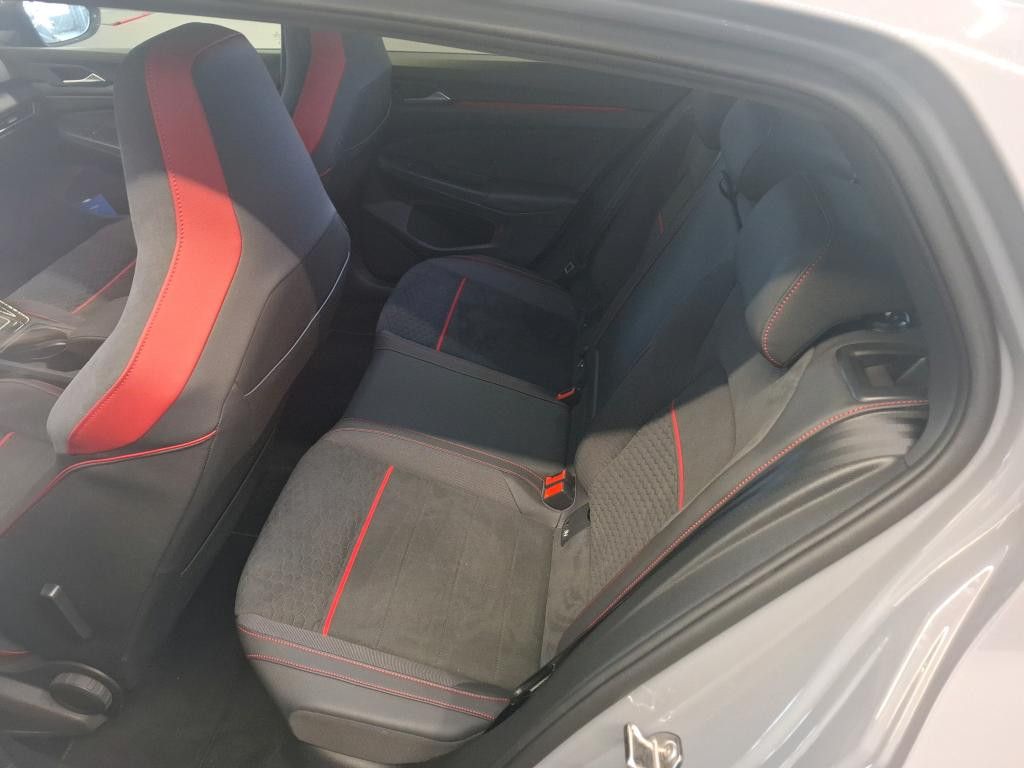 Volkswagen Golf VIII 2.0 TSI GTI Clubsport ACC LED KAMERA foto 11