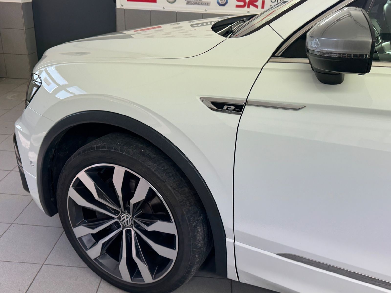 Volkswagen Tiguan Allspace R-Line 4Motion 2.0TSI AHK 360 foto 10