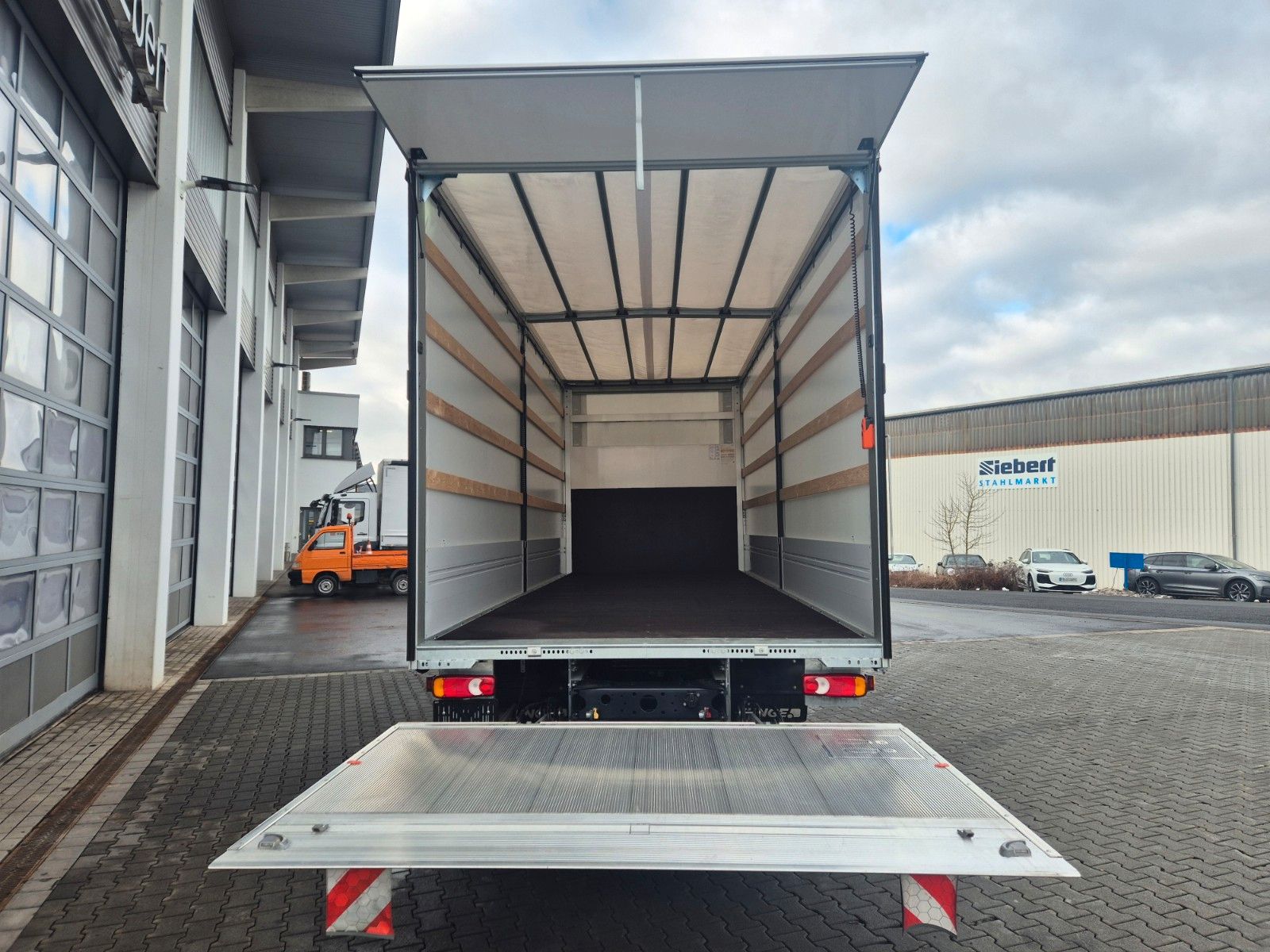 Fahrzeugabbildung Iveco Eurocargo ML140E25/P LBW 1.500kg 7.280mm