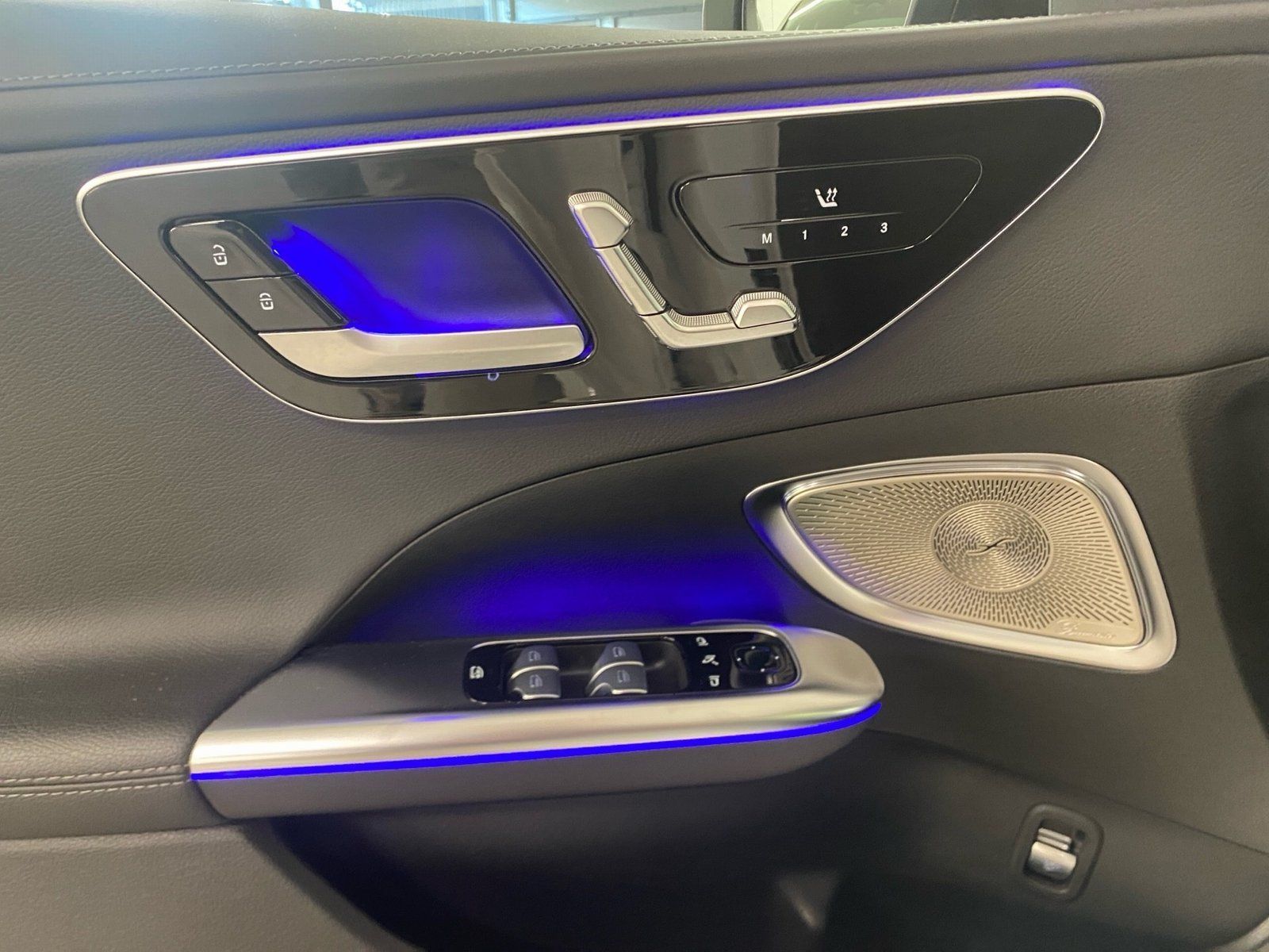 Fahrzeugabbildung Mercedes-Benz C 300 d AMG*Pano*Burm*Distro*Totwink*360*Digital