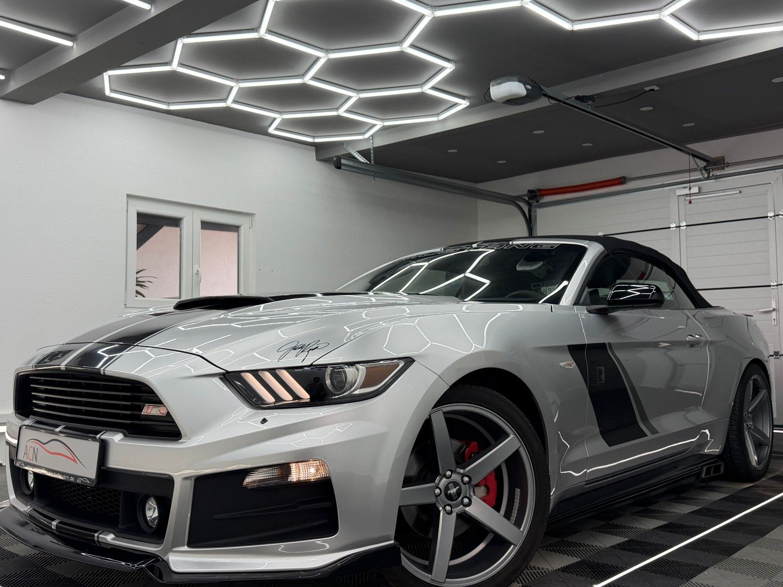 Fahrzeugabbildung Ford Mustang Cabrio 3.7 V6 Aut/SIDEPIPE/IDIVIDUAL/20*