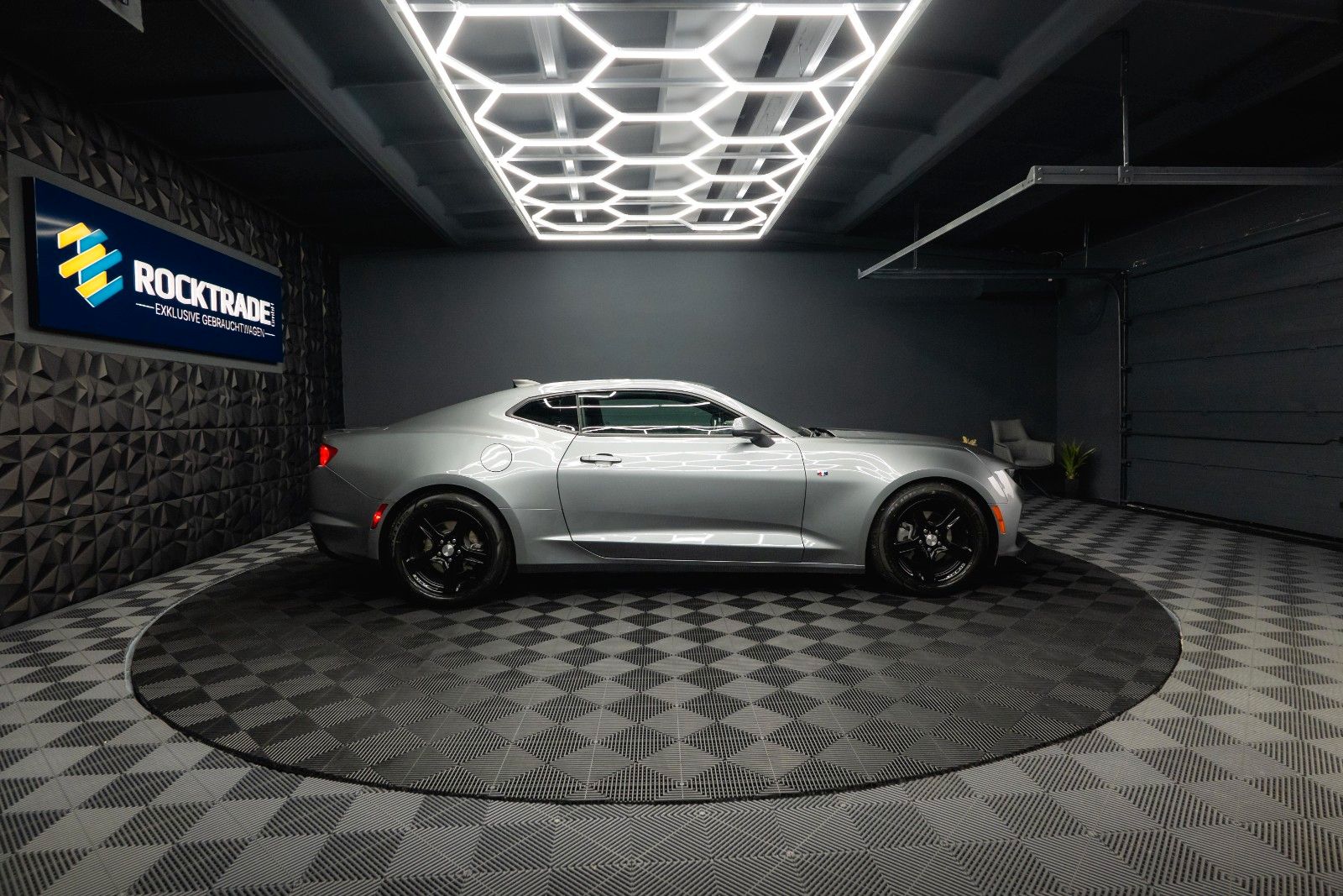 Fahrzeugabbildung Chevrolet Camaro 2.0 Turbo Coupe LT Package *CarPlay*19%