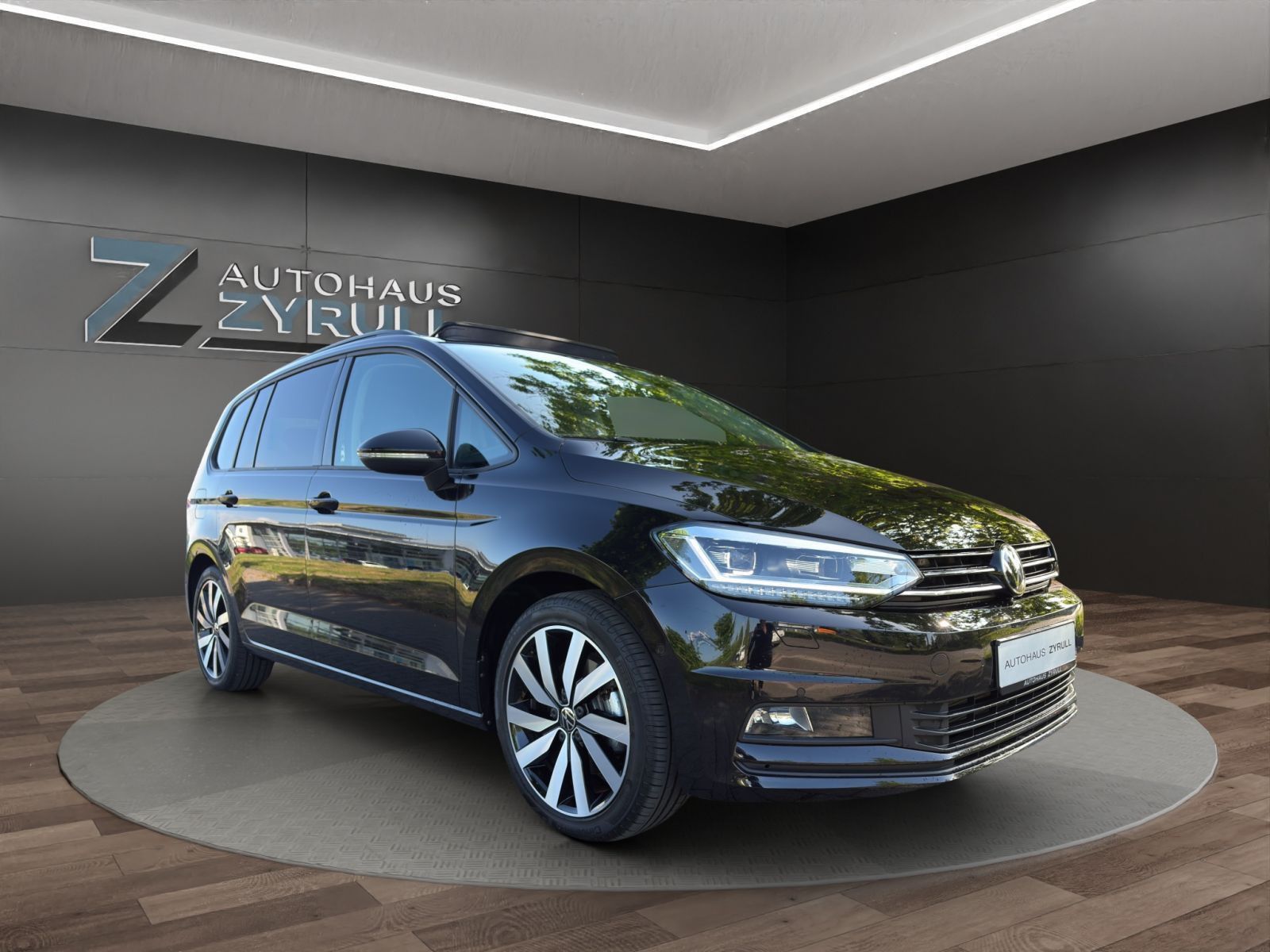 Volkswagen Touran Highline 2.0 TDI DSG PANO|AHK|STHZ|7-SITZ imagem 3