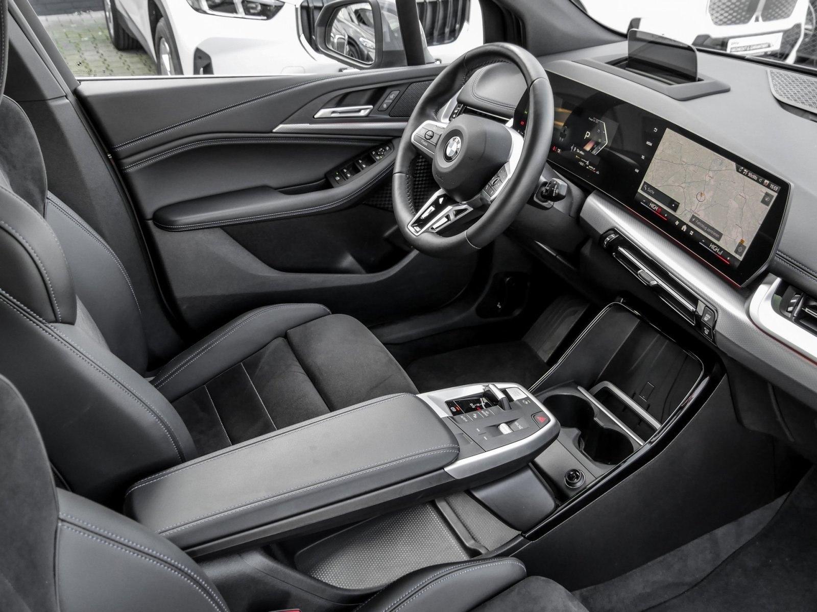 BMW 218d M SPORT+AHK+HuD+PANO+DA PROF+360°