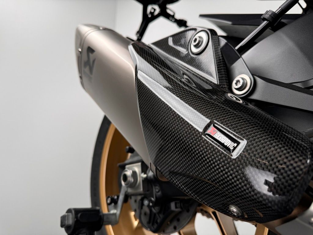 Fahrzeugabbildung Yamaha YZF-R1 WGP *AKRAPOVIC *NEUWERTIG