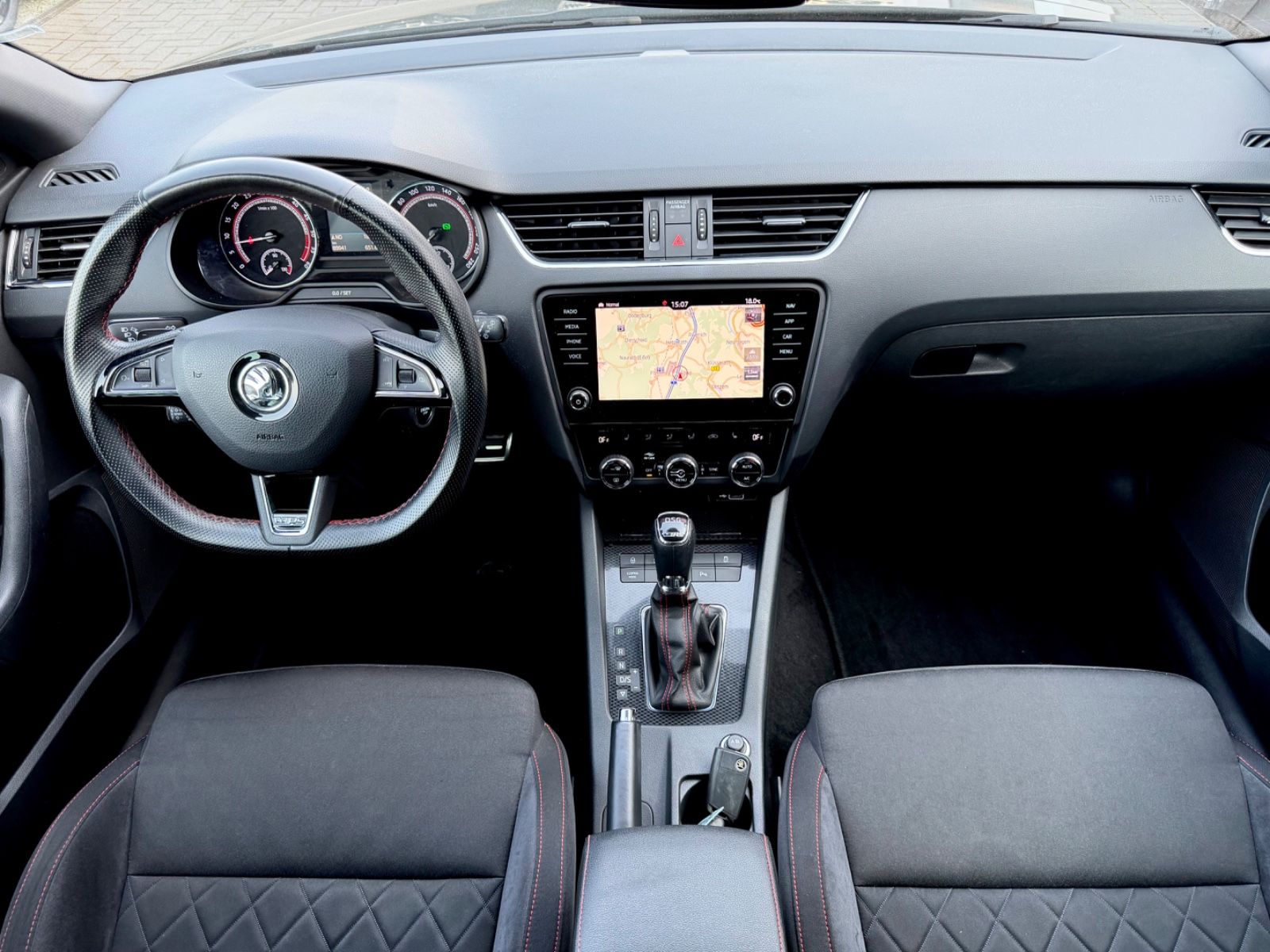 Skoda Octavia Combi RS 2.0 TDI DSG 4x4 LED ACC CAM foto 11