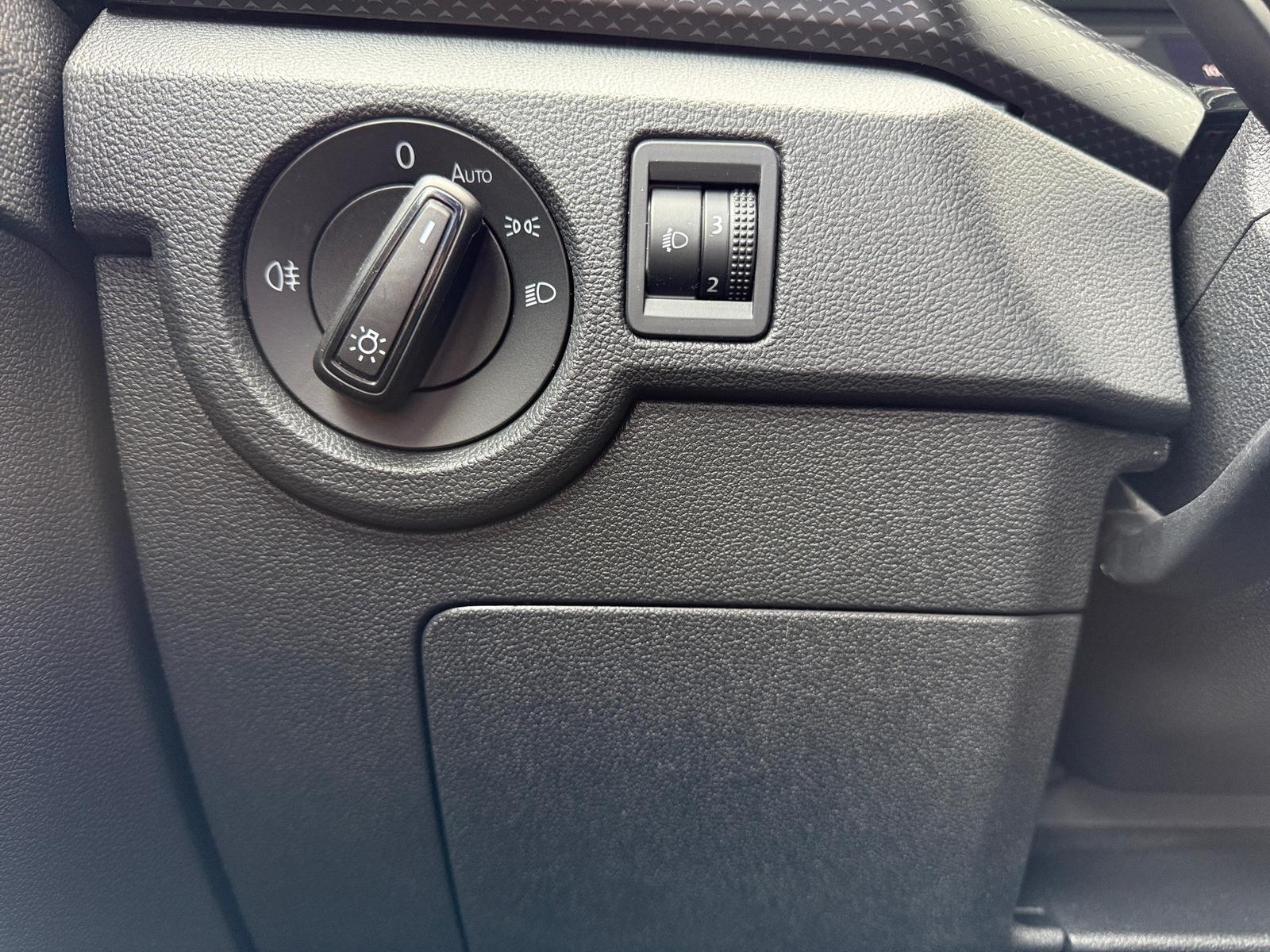 Volkswagen T-Cross 1.0TSI DSG ACC Sitzheizung Klimaaut. DAB, миниатюра 20