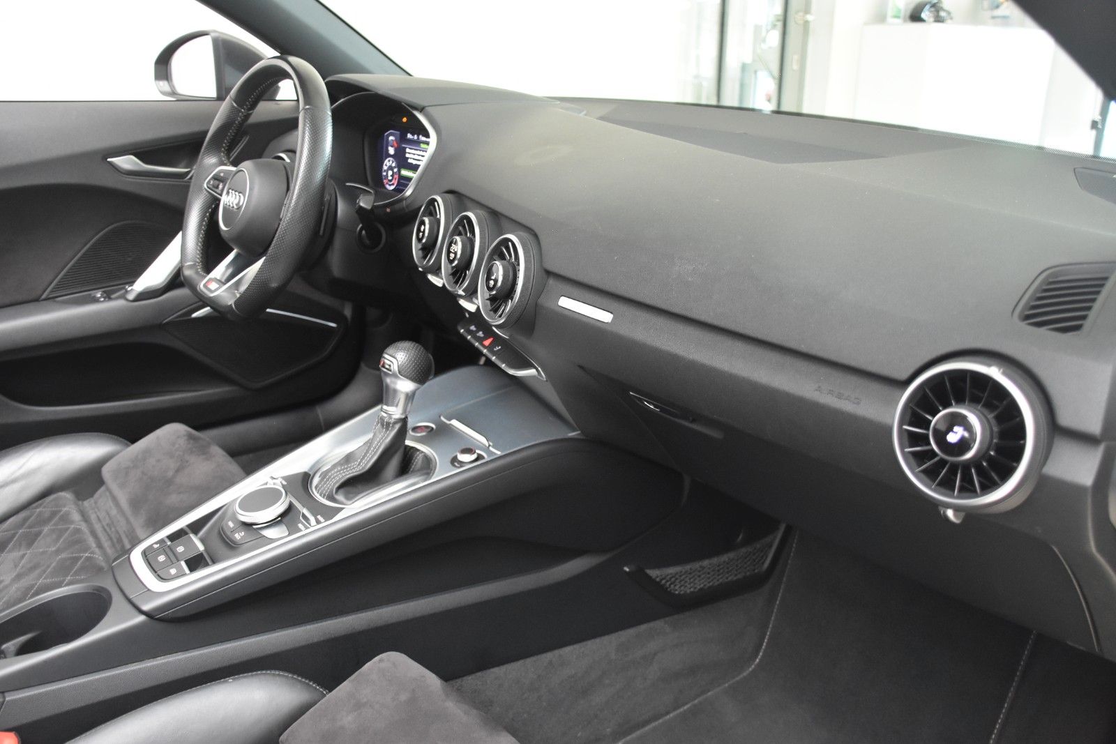 Audi TT 2.0 TFSI Quattro S-Line DSG LED Navi B&O PDC foto 13