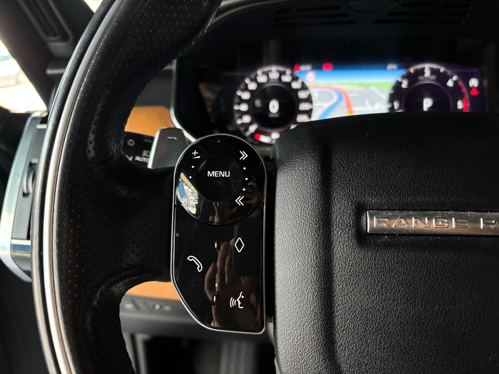 Fahrzeugabbildung Land Rover Range Rover Sport D350 /PANO/MERIDIAN/KEYLESS