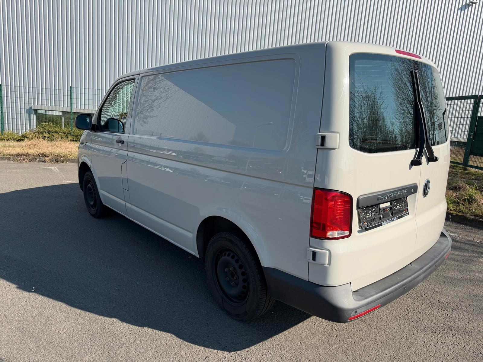 Volkswagen T6 Transporter 2.0 TDI L1H1 "1.Hand"
