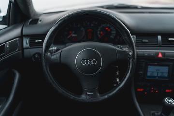 صورة مصغرة 29 لـ 2002 AUDI RS6