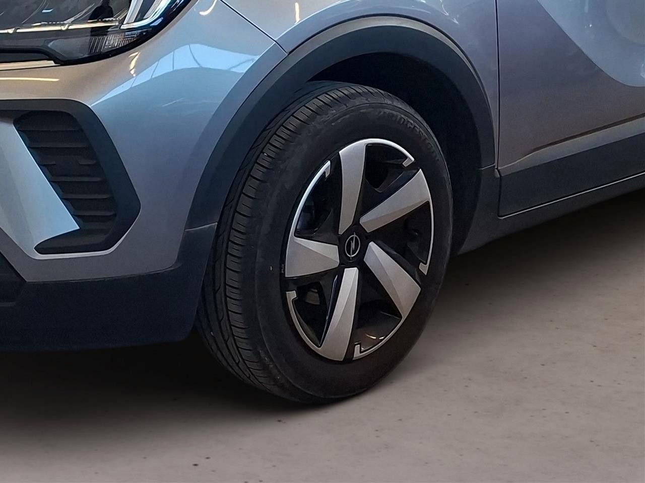 Fahrzeugabbildung Opel Crossland (X) 1.2 EDITION NAVI/LED/KAMERA/TEMP.
