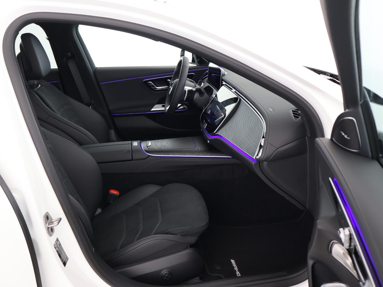 Mercedes-Benz E 220 d T AMG Digital Light Night Burmester MBUX
