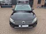 Volkswagen Touareg 3.0 V6 4M. TÜV Neu/Scheckh./AHK/ - VW Gebrauchtwagen von 2018