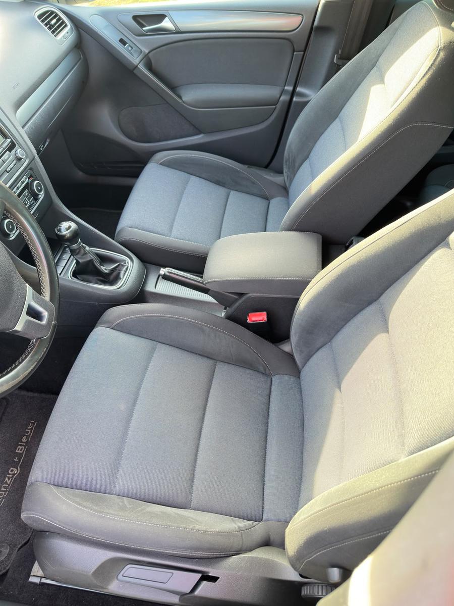 Volkswagen Golf 2011 — photo 7